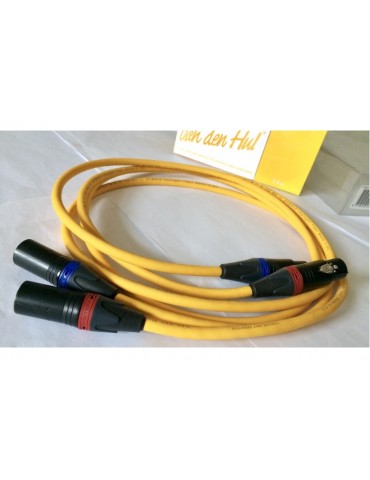 VAN DEN HUL D-102 III HYBRID XLR 0.8M CP